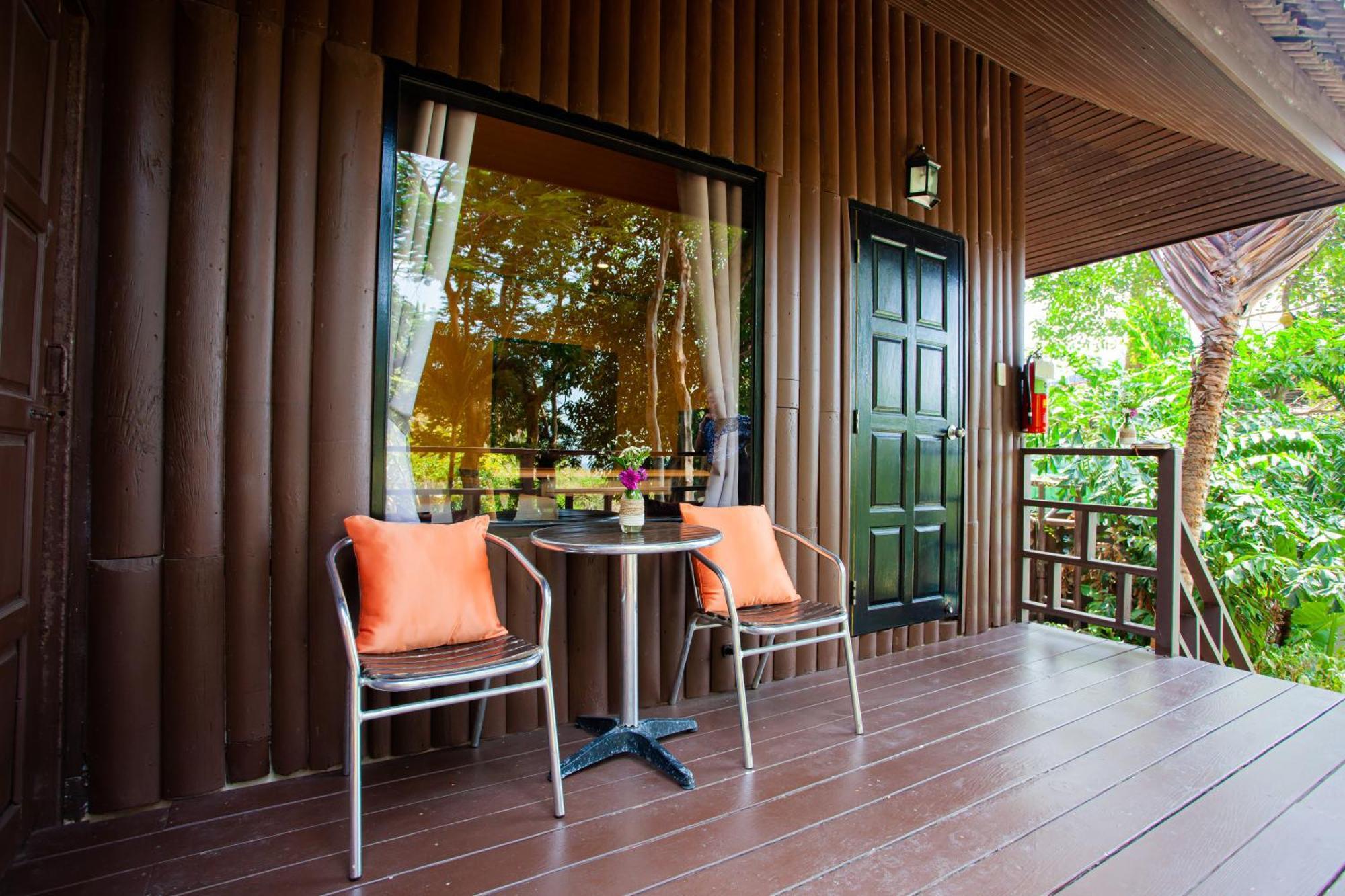 Курортный комплекс Baan Krating Phuket -sha Nai Harn
